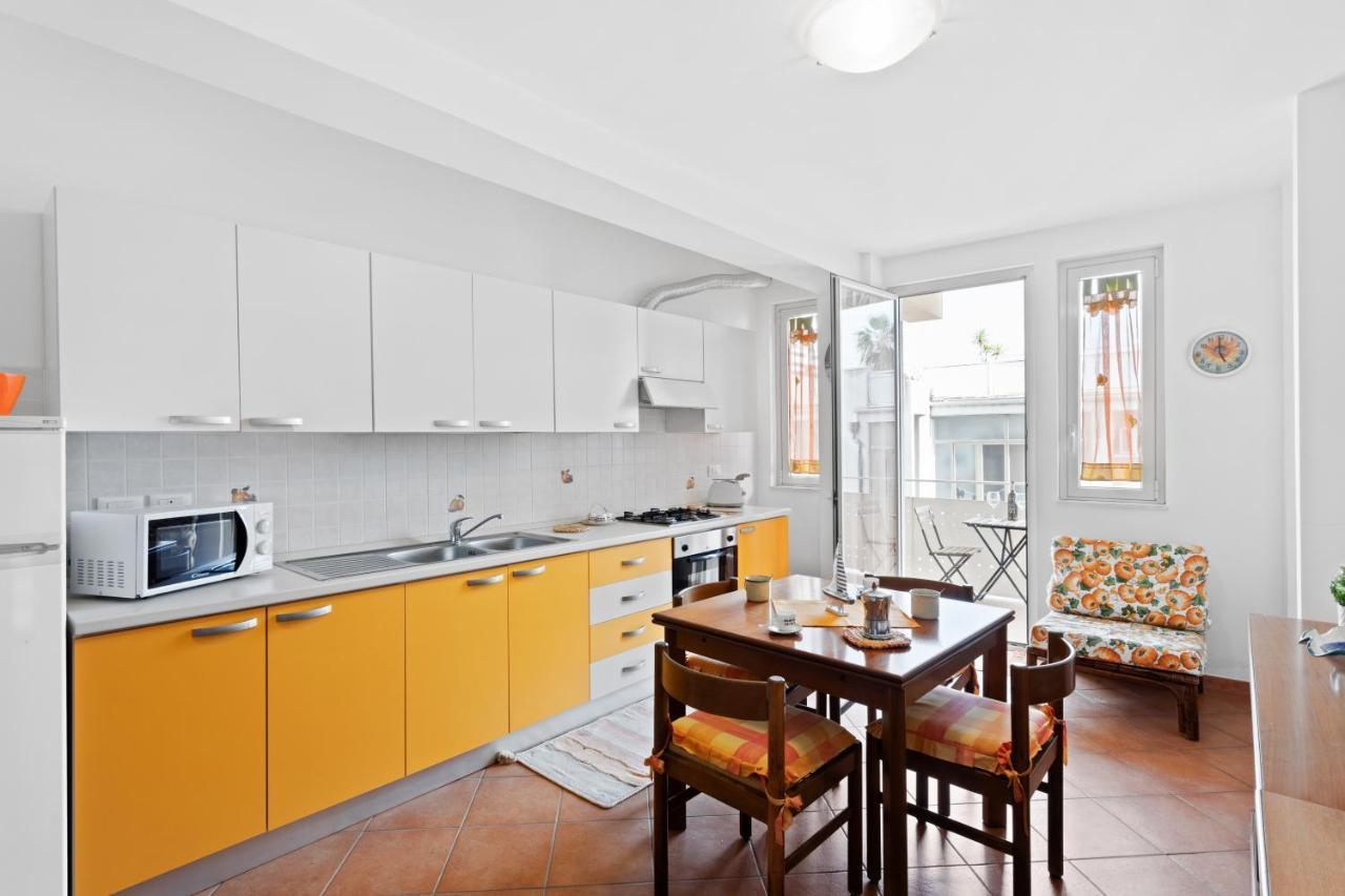 Aci Castello Seaview Apartment With Parking 外观 照片