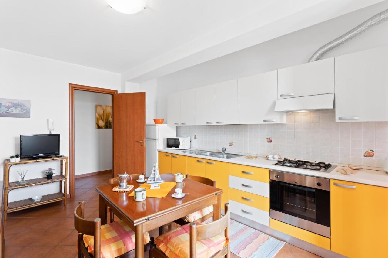 Aci Castello Seaview Apartment With Parking 外观 照片