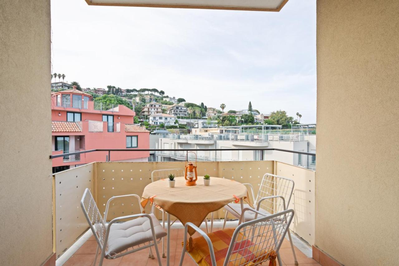 Aci Castello Seaview Apartment With Parking 外观 照片